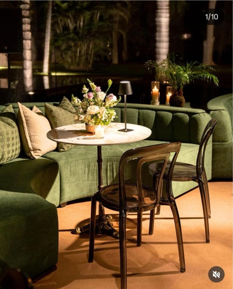 Mueble curvo Verde Velvet - 3 mt.